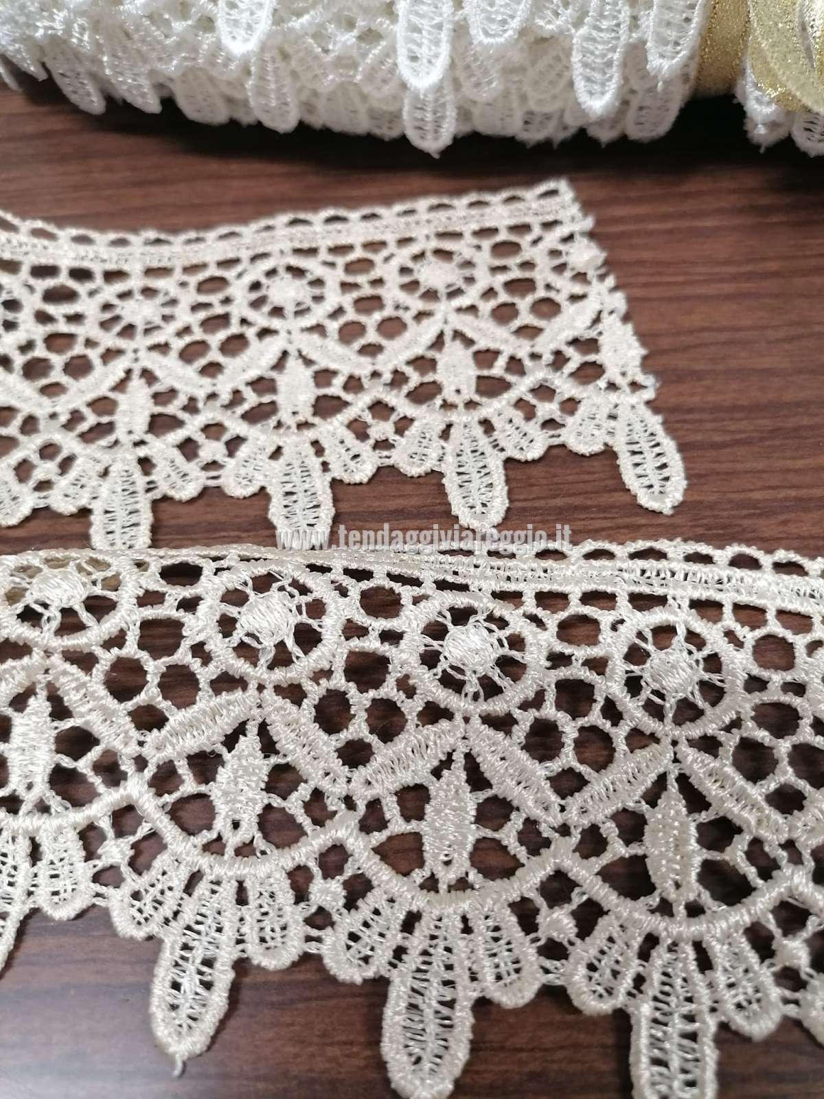 Rifinitura in PIZZO MACRAME' cm 7.5