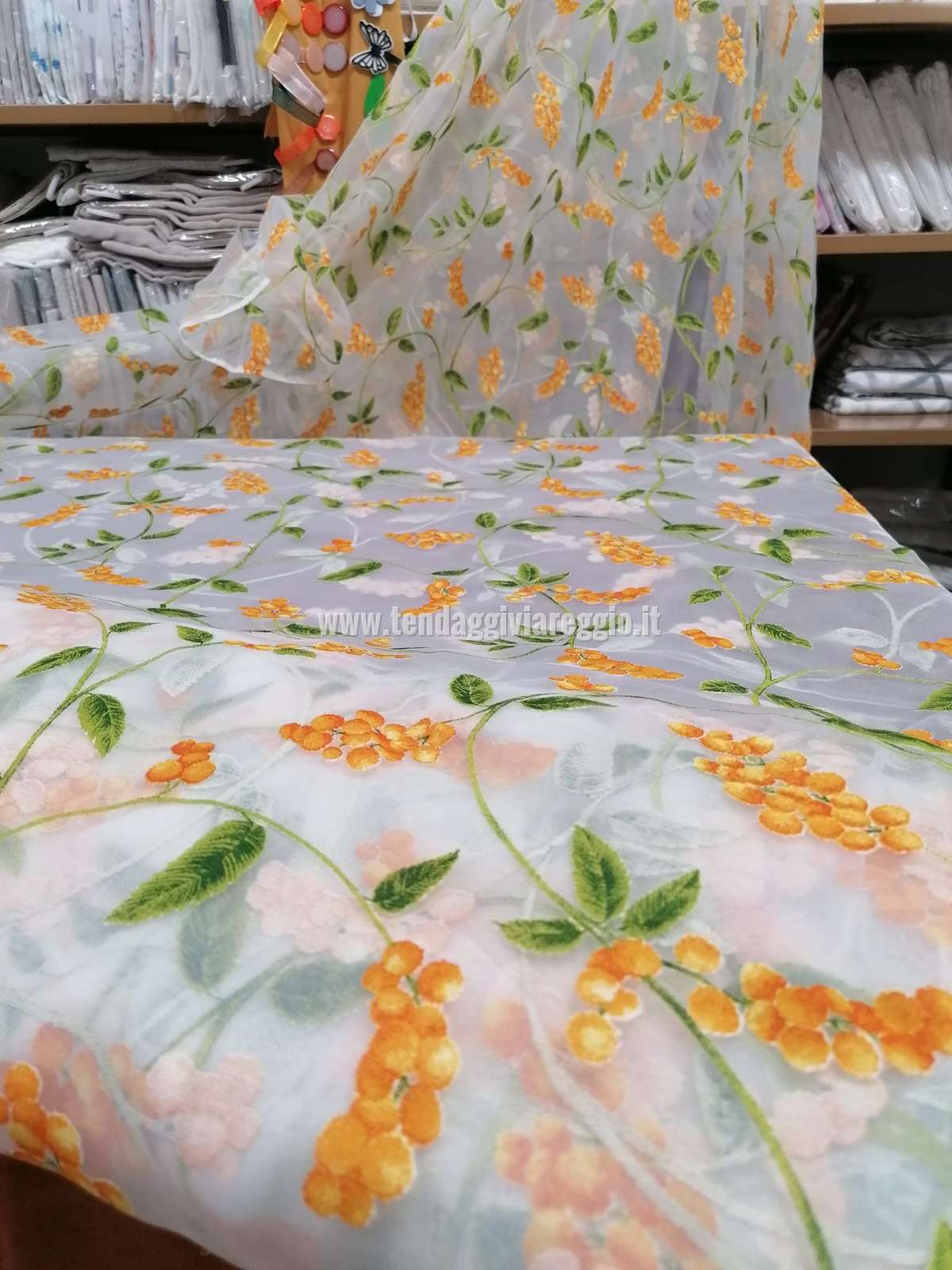 Tenda in organza stampata modello MIMOSA
