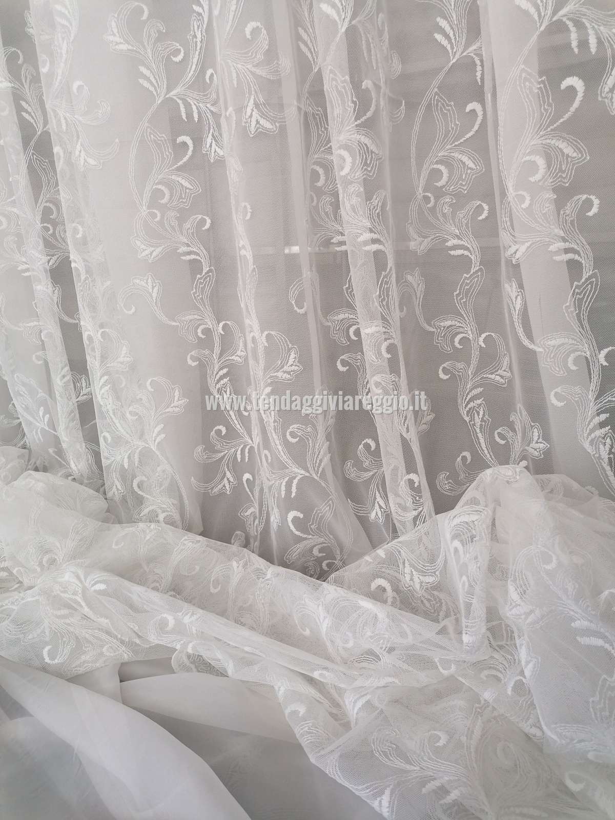 TULLE RICAMATO modello CANDY