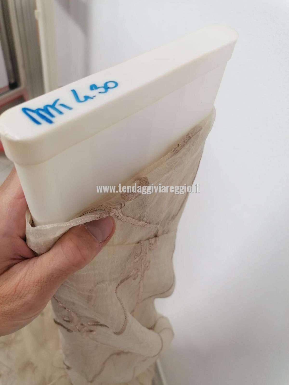 Ultimo taglio mt 4.30 STROPICCIATO RICAMATO beige