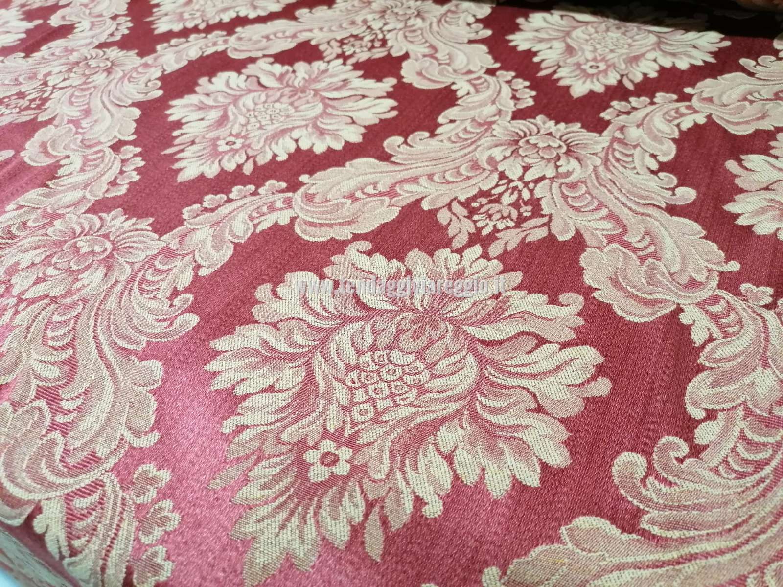 Tessuto Tappezzeria DAMASCATO IMPERIALE color BORDEAUX cm 280