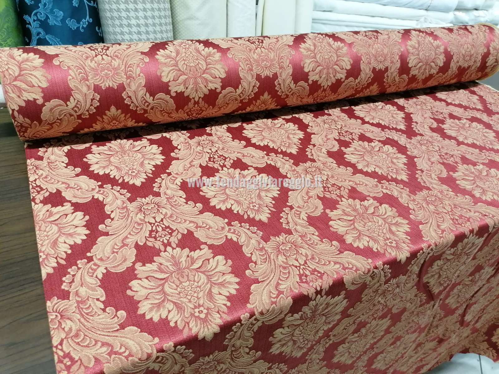 Tessuto Tappezzeria DAMASCATO IMPERIALE color BORDEAUX cm 280