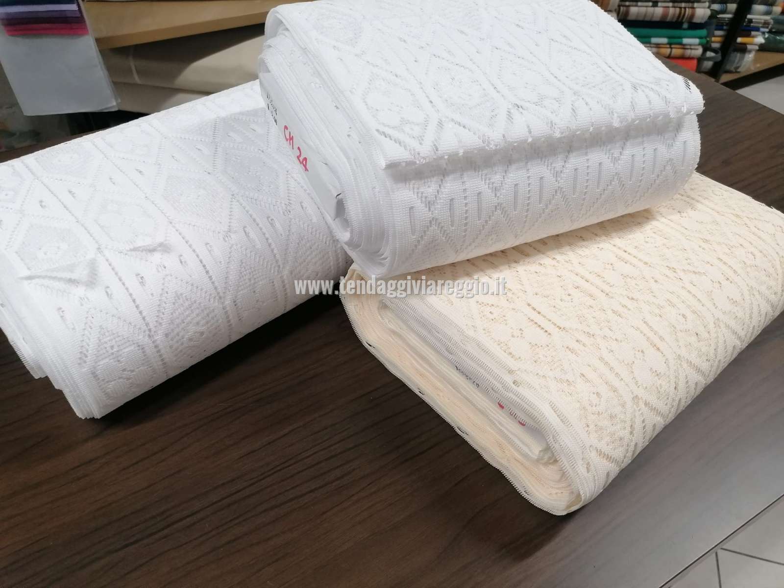 Tendine traforate modello SCACCHI piccole larghezze