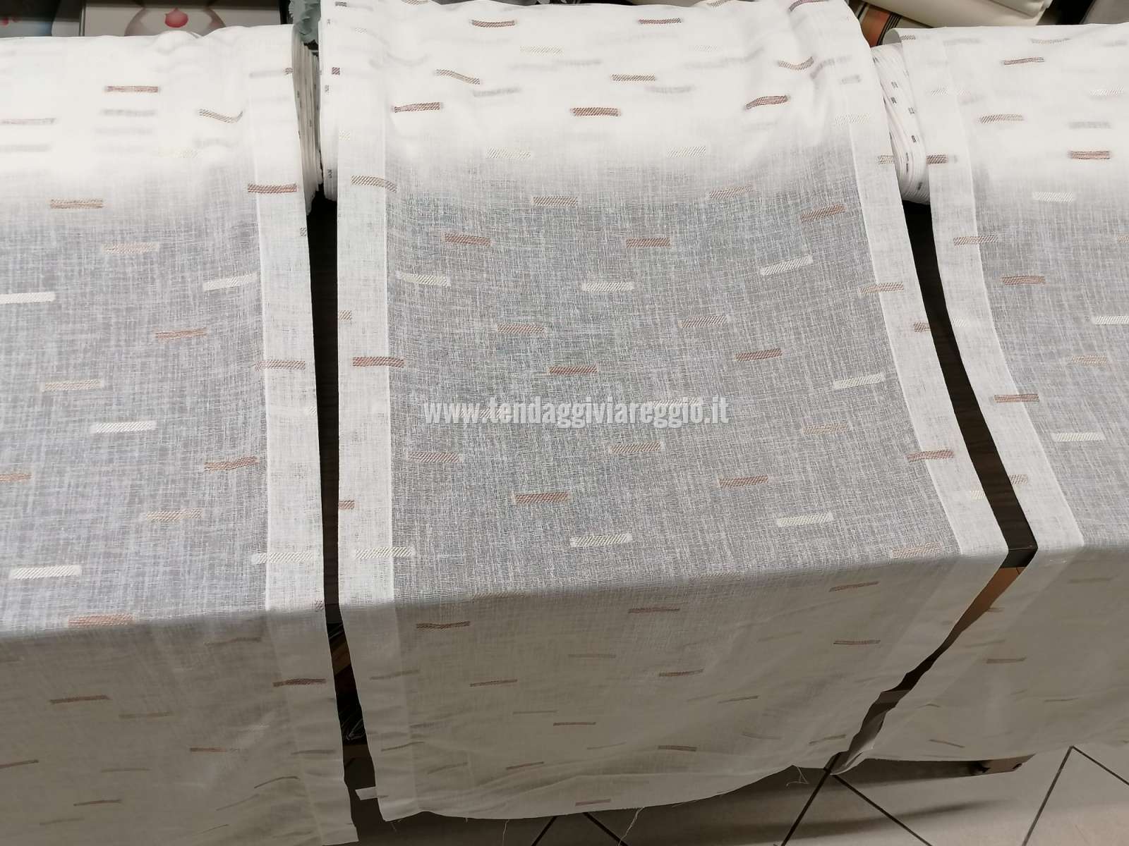 Tendina a vetro 100% made in Italy modello VOLTERRA