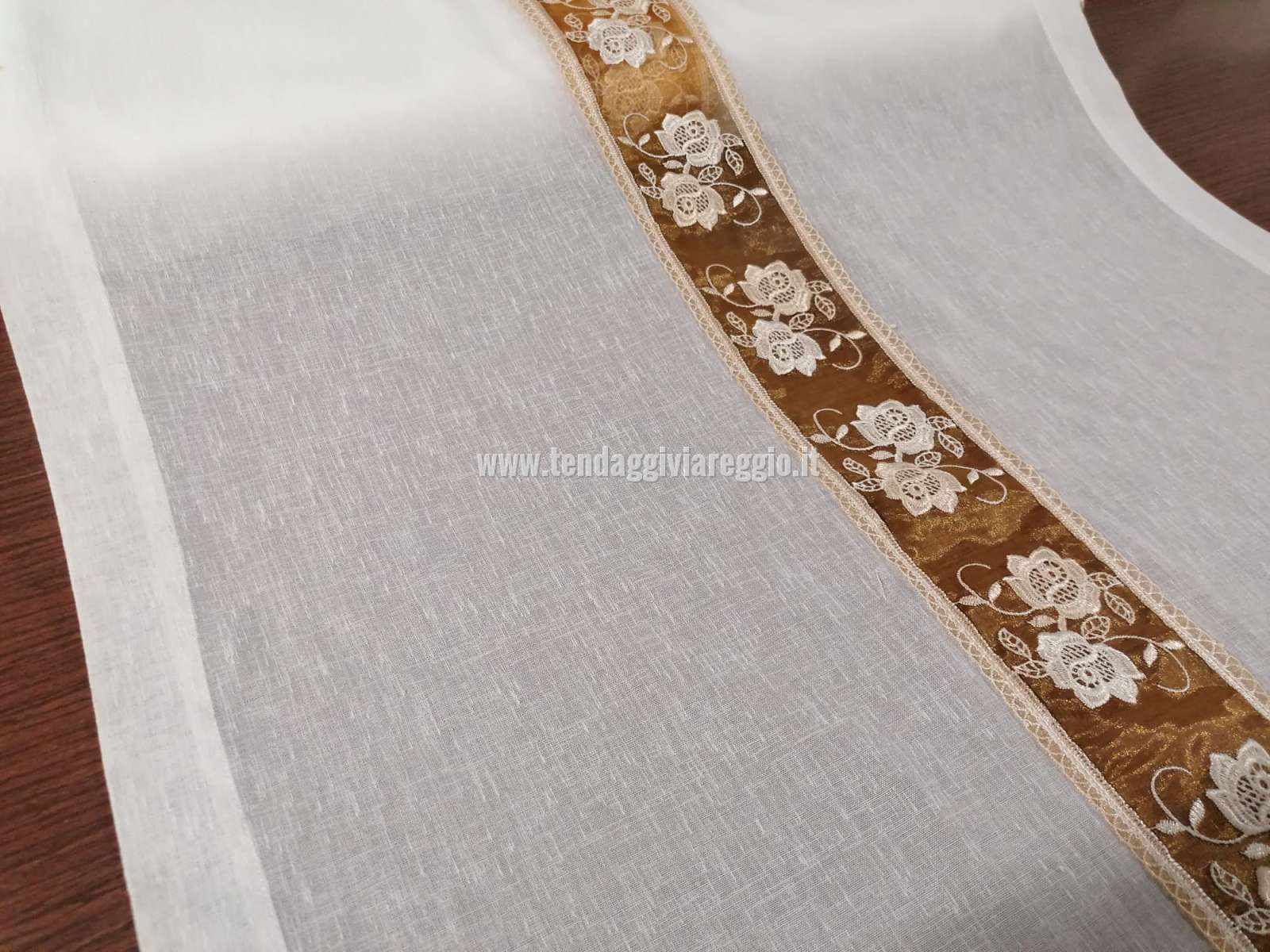 Tendina a vetro con INSERTO ORGANZA RICAMATA ORO