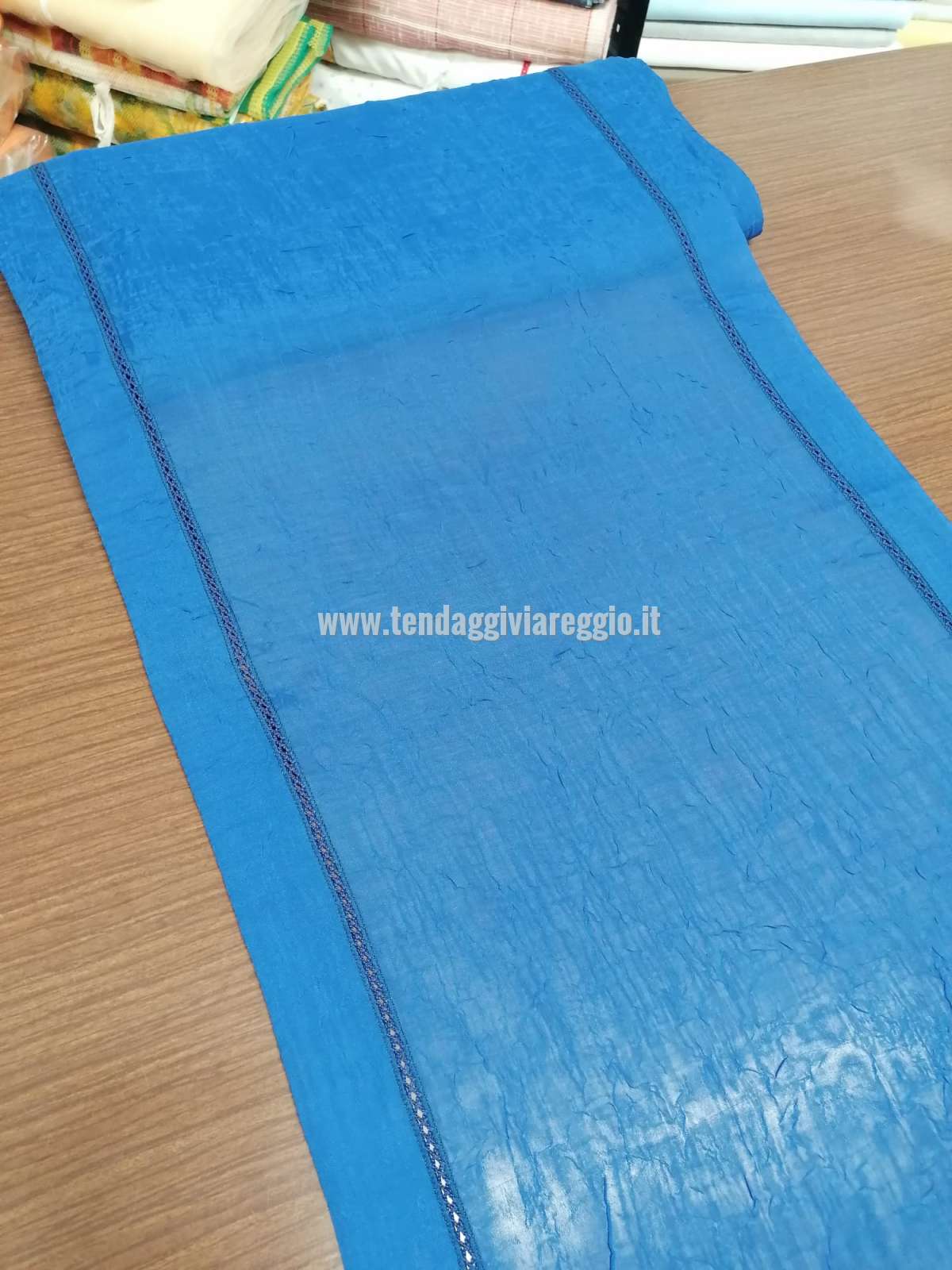Tendina in VOILE STROPICCIATO con CROCCHETTA colore blu
