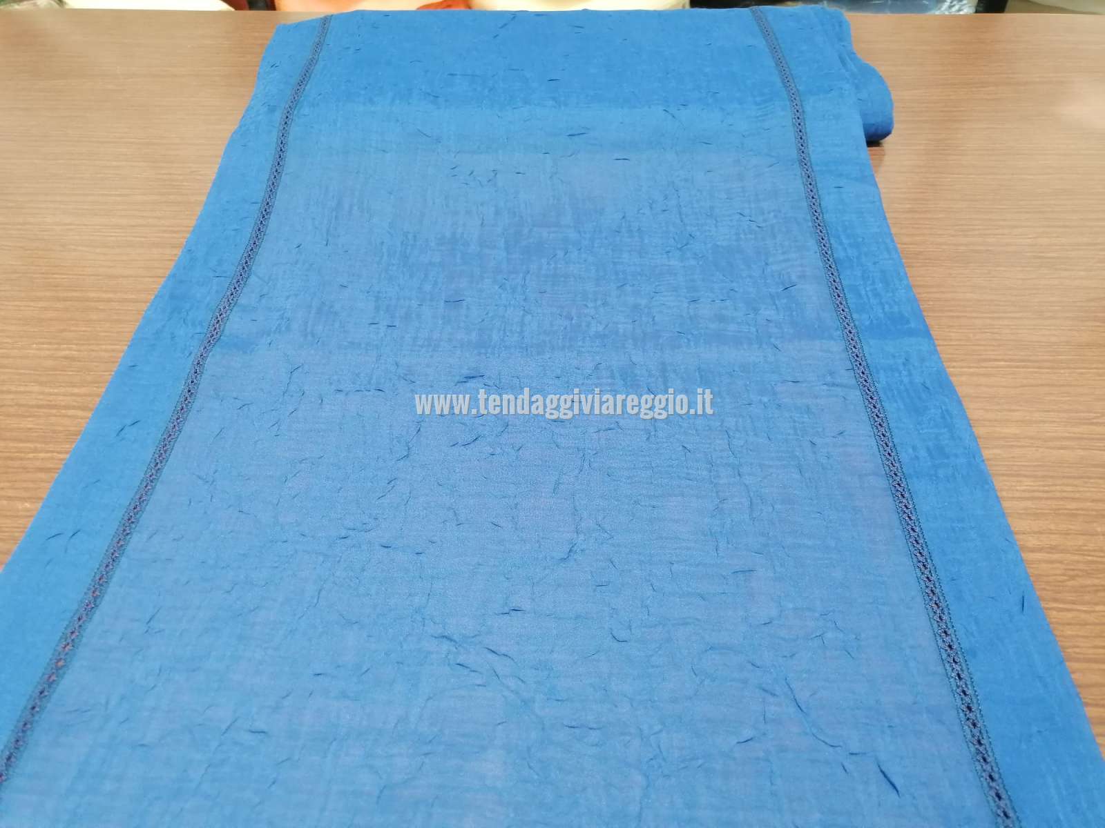 Tendina in VOILE STROPICCIATO con CROCCHETTA colore blu