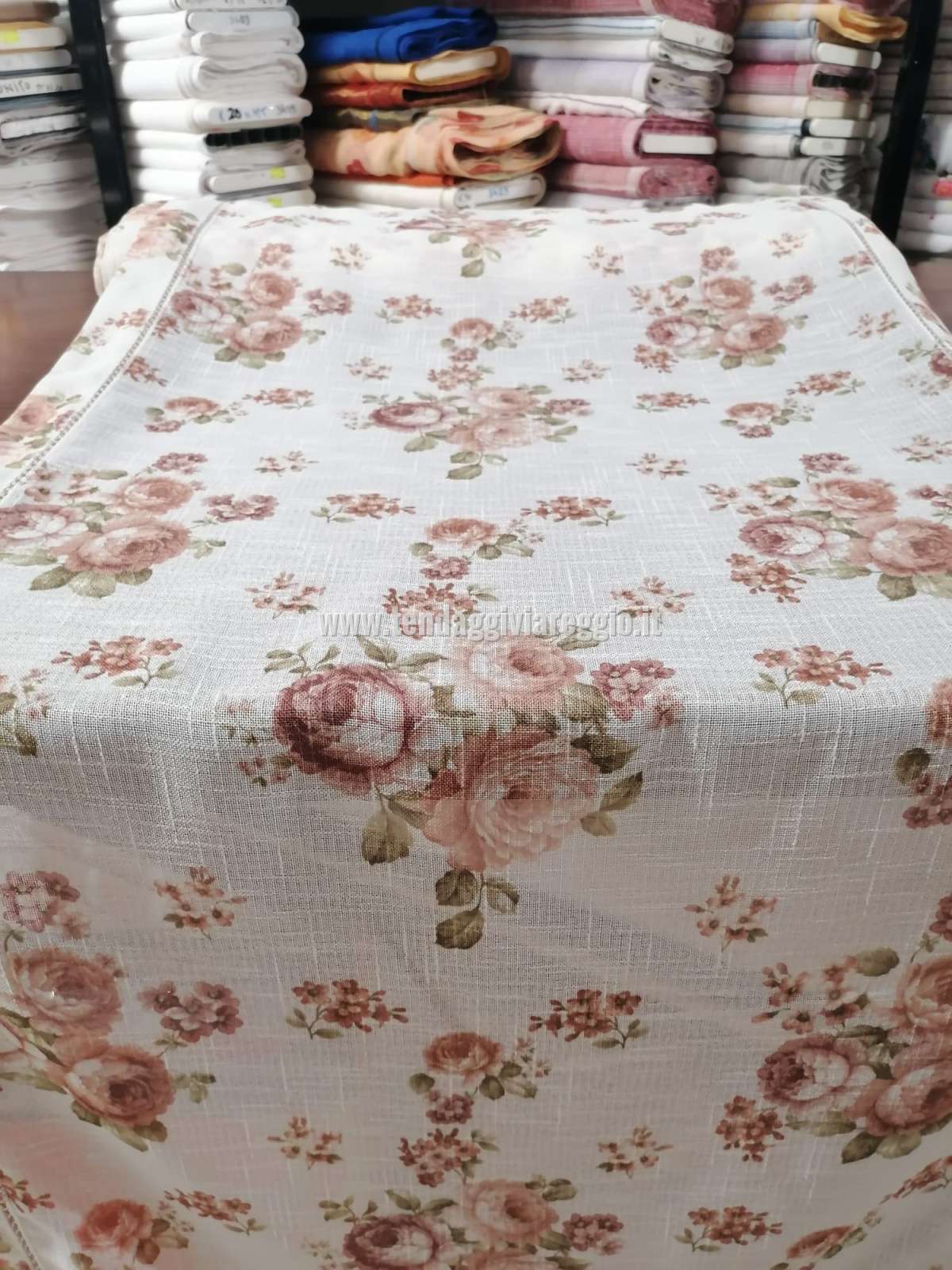 Tendina con CROCCHETTA ROSE MARRONI