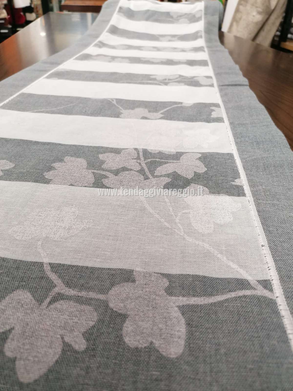 Tendina a vetro in misto lino modello SAMURAI