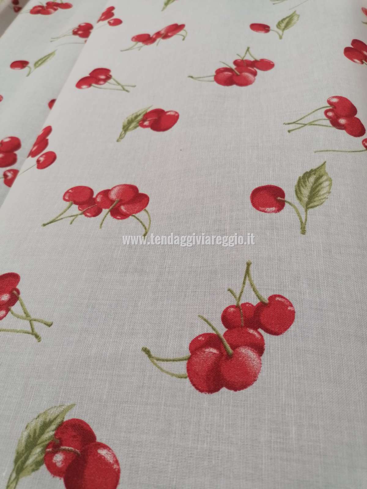 Tenda a metraggio modello CHERRY stampata su fondo in misto lino