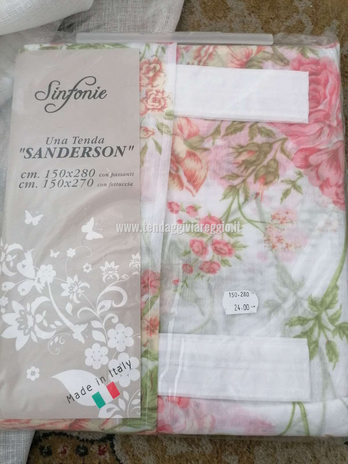 Tenda confezionata SANDERSON con passanti per bastoni e fettuccia per scorritenda
