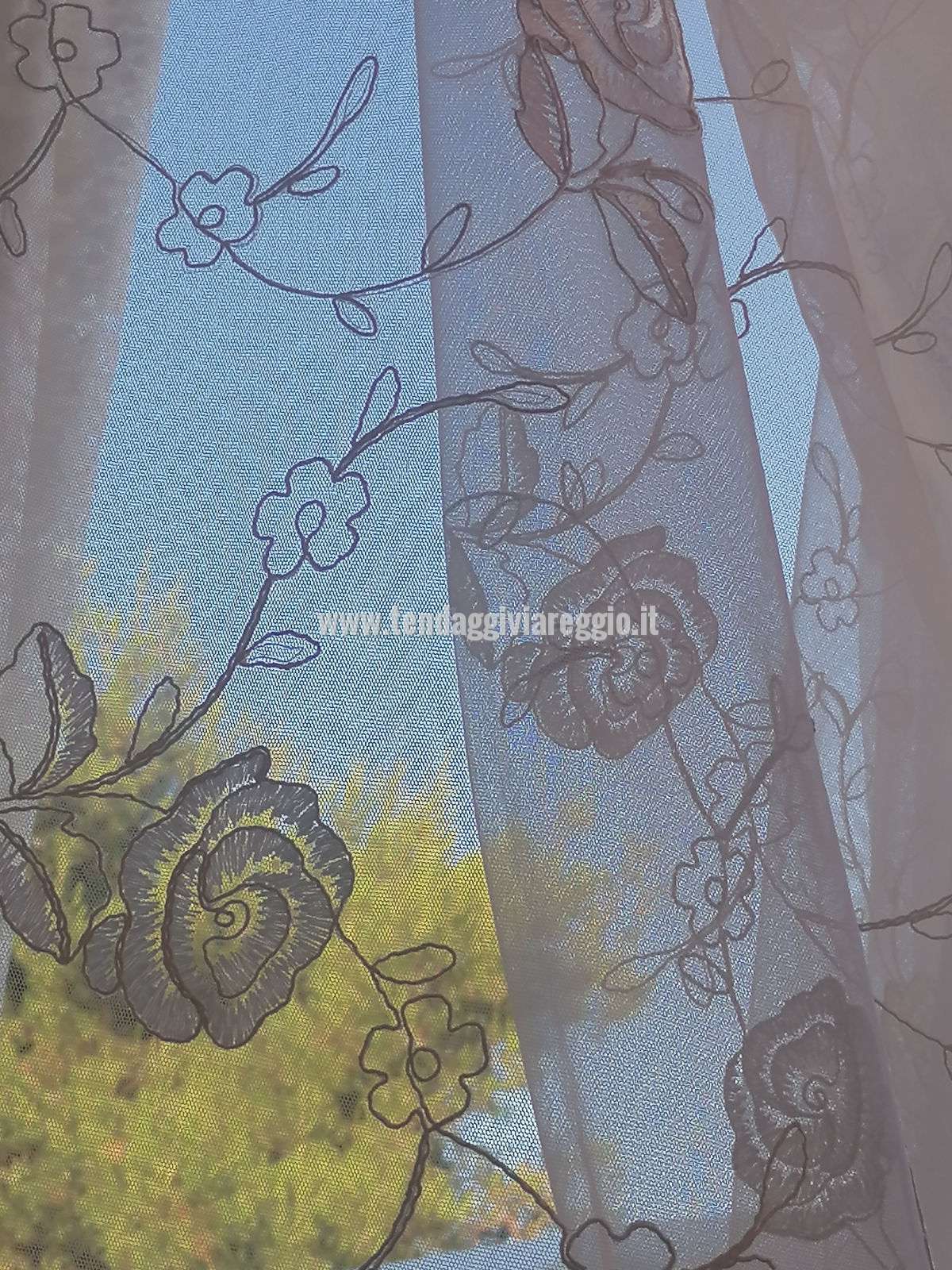 Tenda in TULLE RICAMATO modello ROSES con filo a rilievo REBRODE'