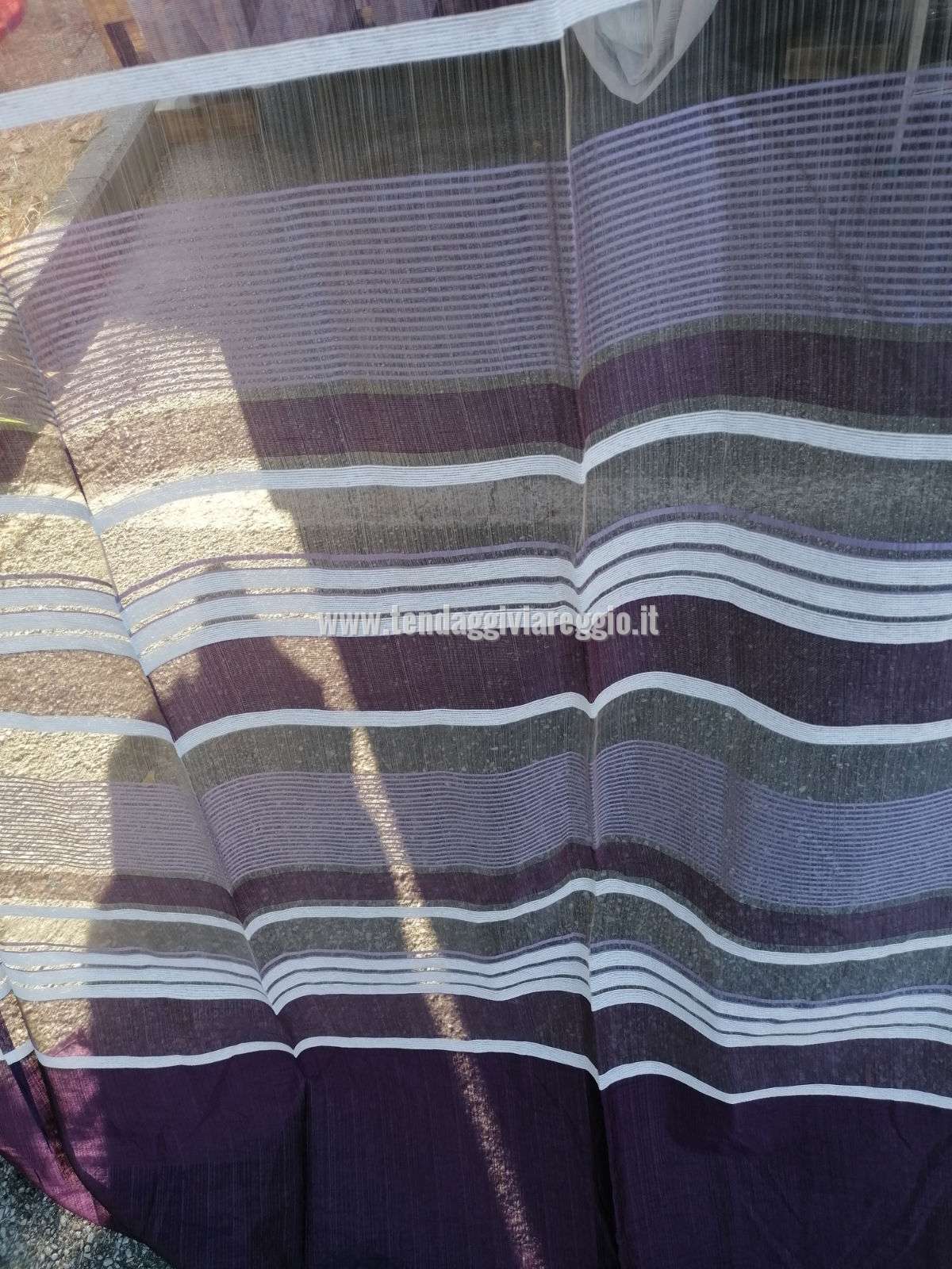 Tenda confezionata con anelli OSLO color viola