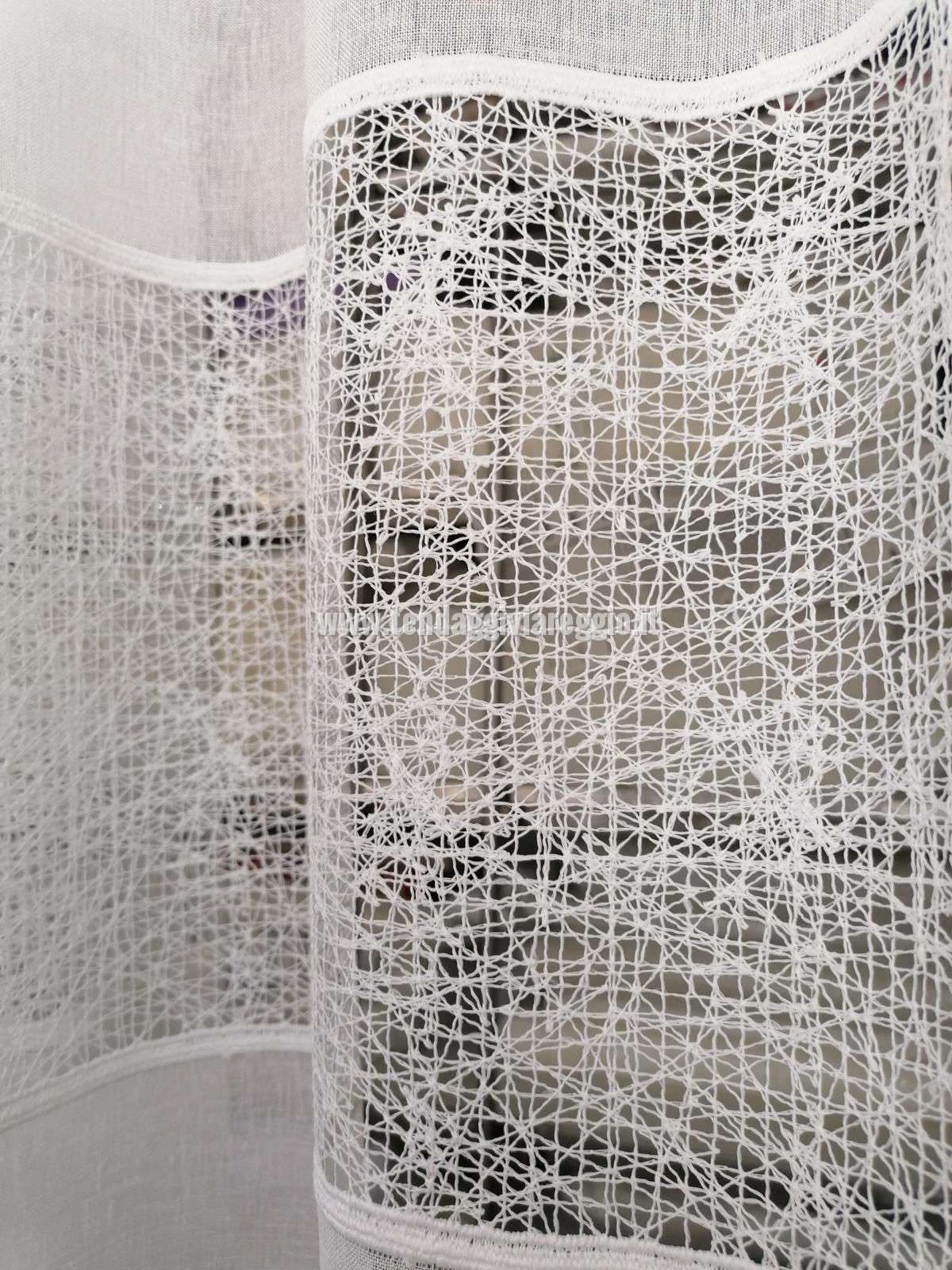 Tenda a metraggio in misto lino con 3 fasce ricamate modello RAGNATELA