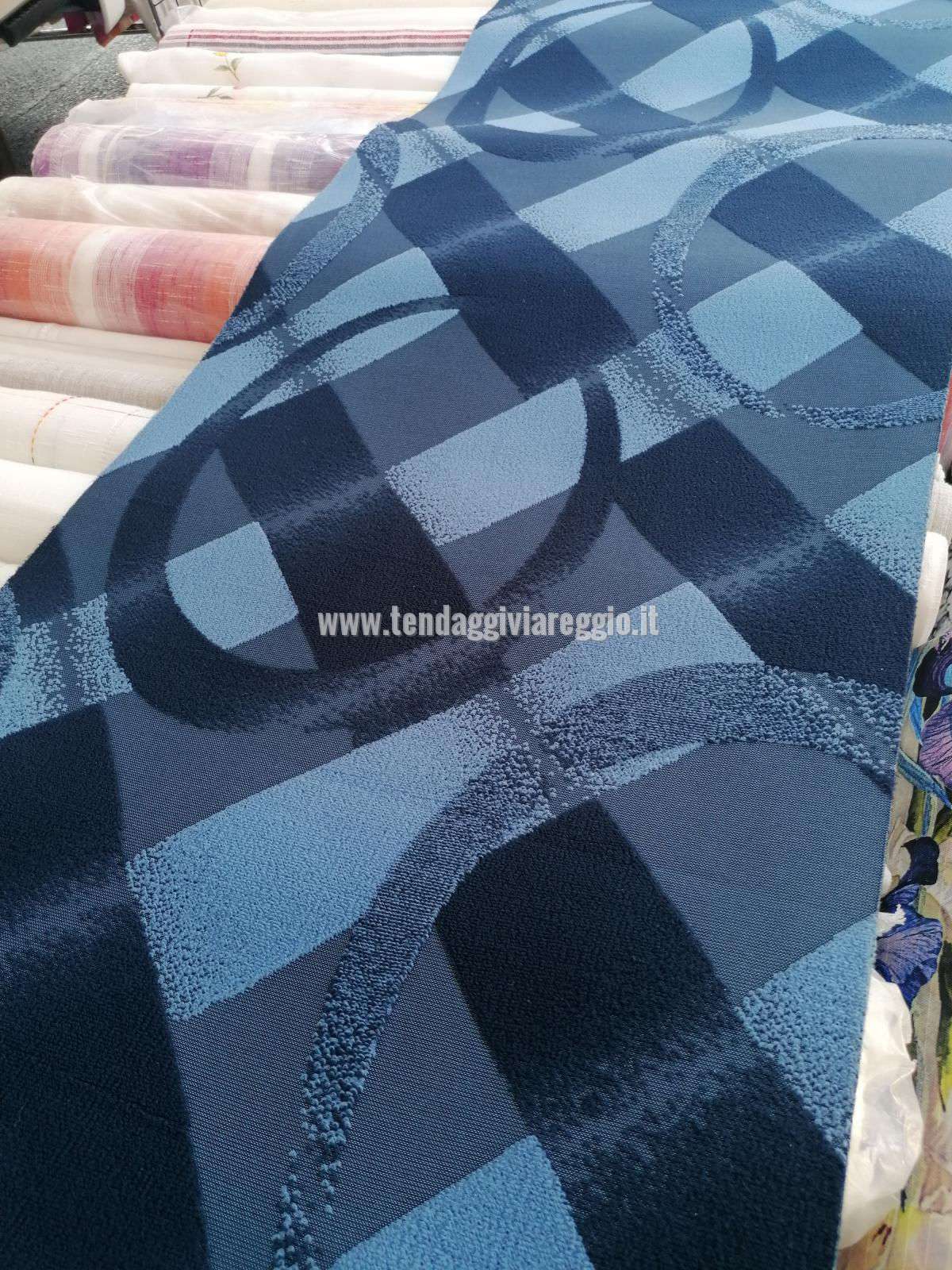Passatoia modello TSUNAMI BLU collezione Susy 100% made in Italy
