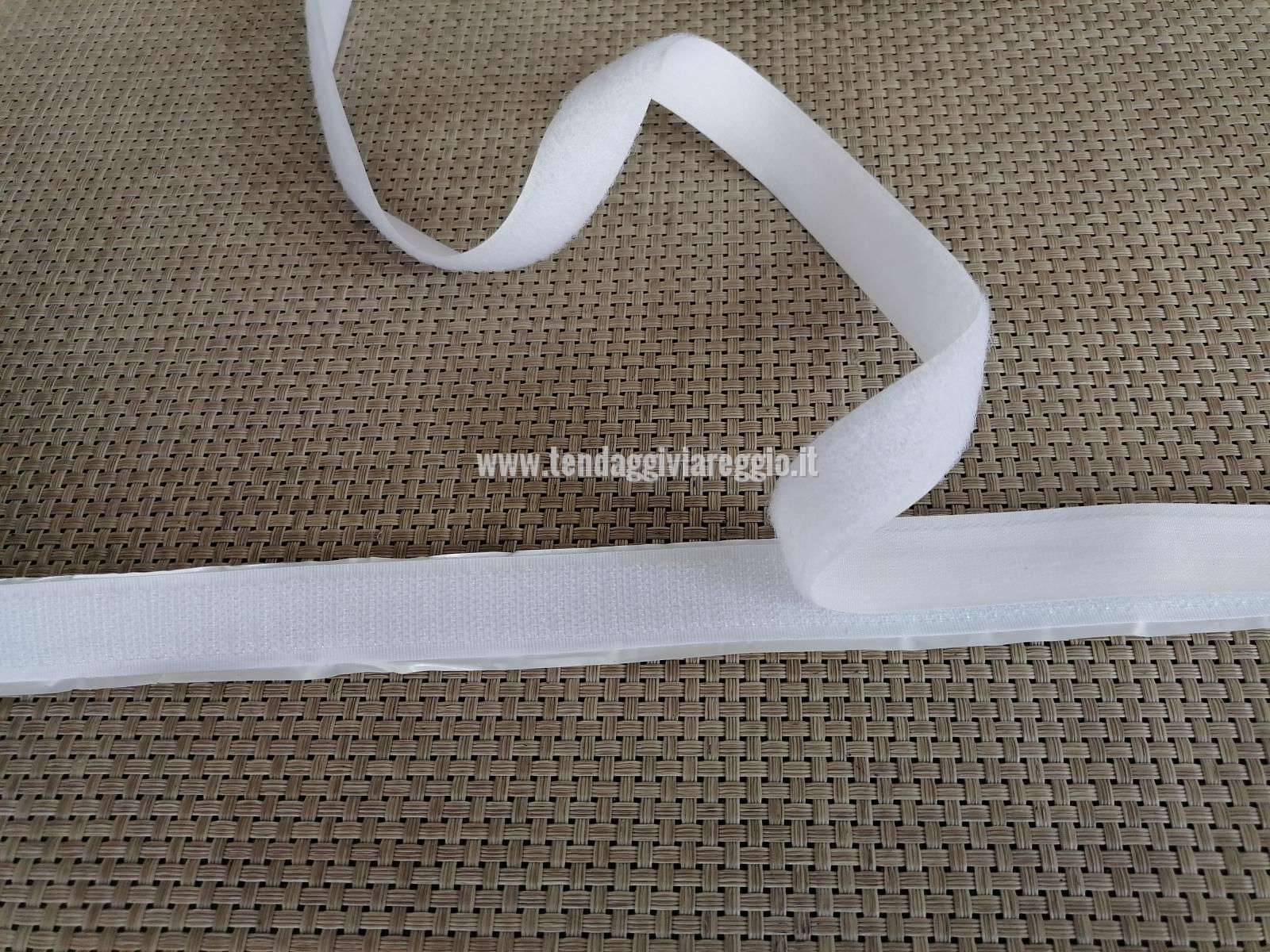 Nastro VELCRO RIGIDO ADESIVO