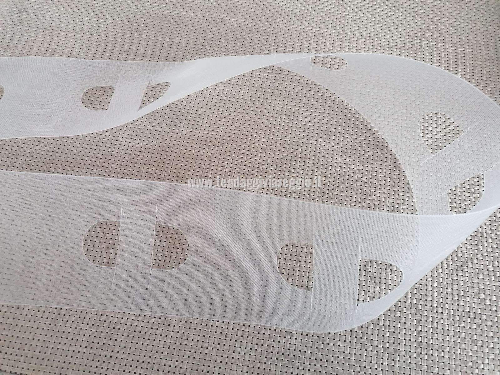 NASTRO FORATO bianco o trasparente con buchi passa-bastone