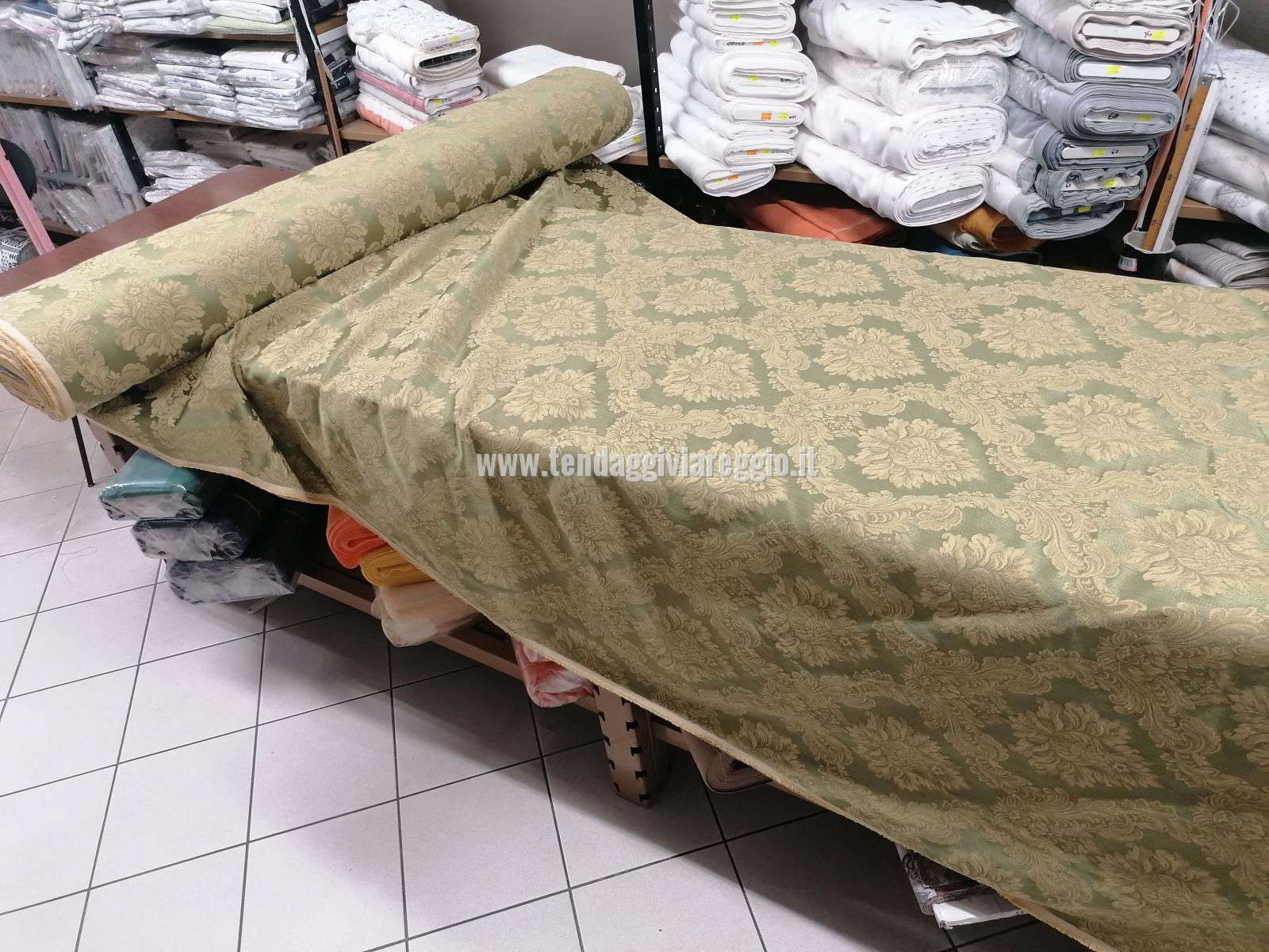 Tessuto tappezzeria DAMASCATO IMPERIALE color VERDE PRATO cm 280