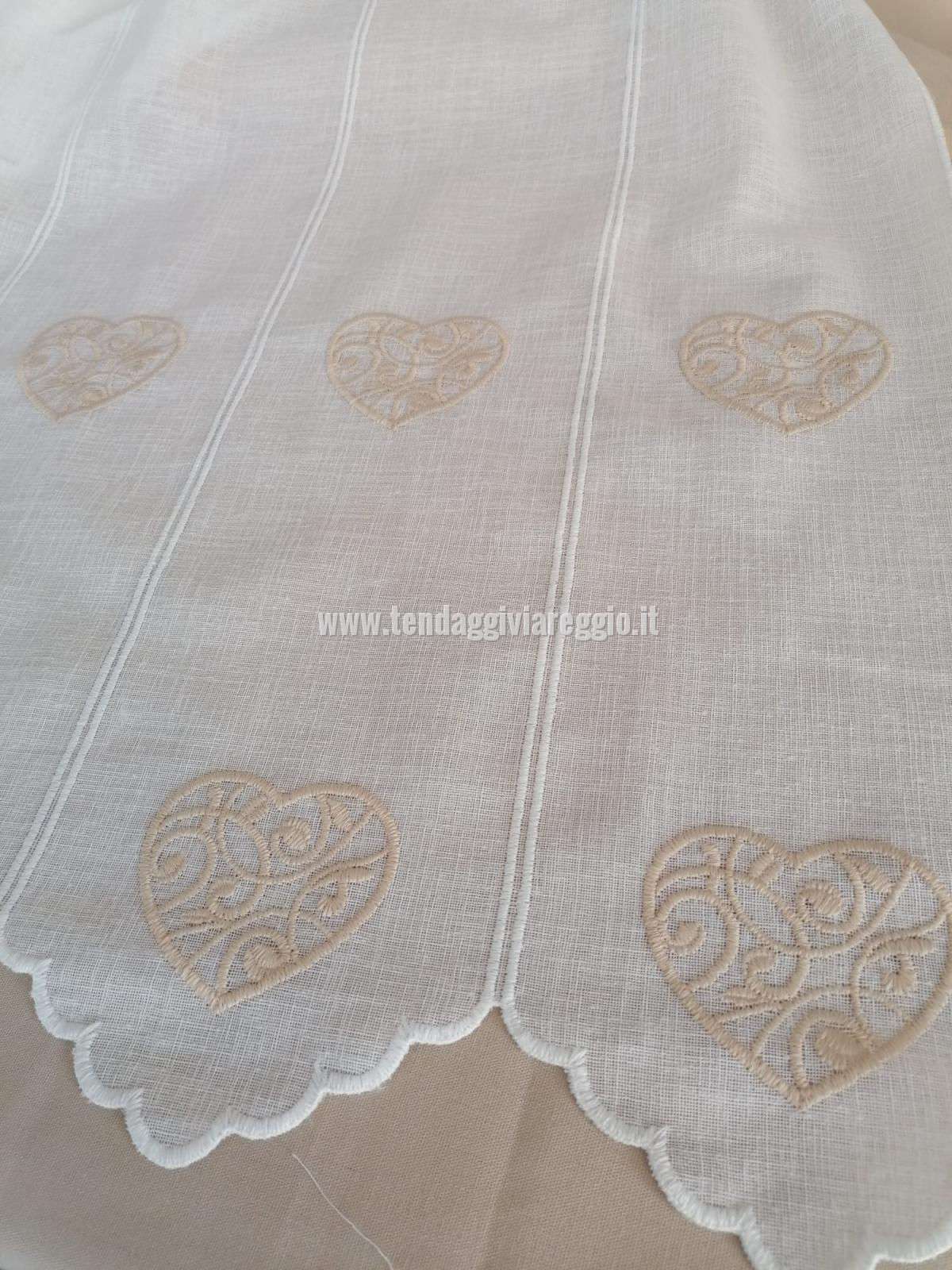 Tendina a taglio già pronta tirolese HEART in altezza cm 150