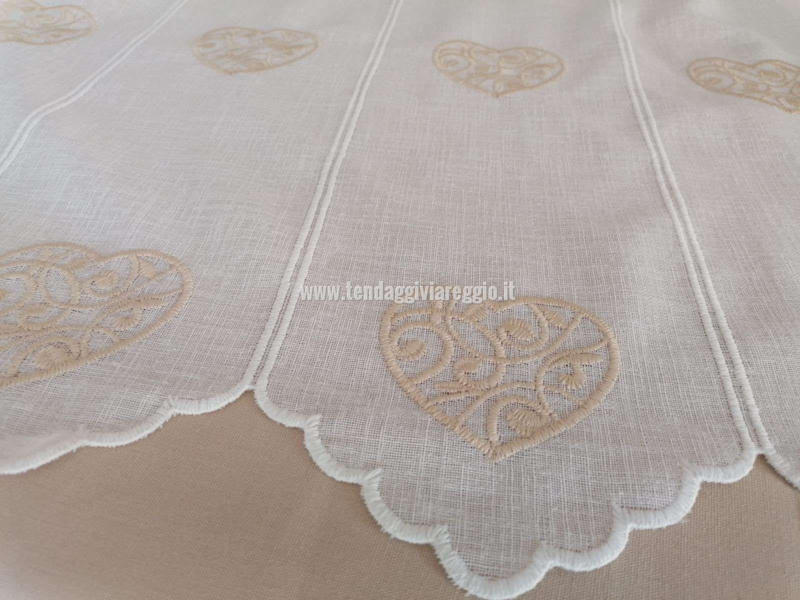 Tendina a taglio già pronta tirolese HEART in altezza cm 150