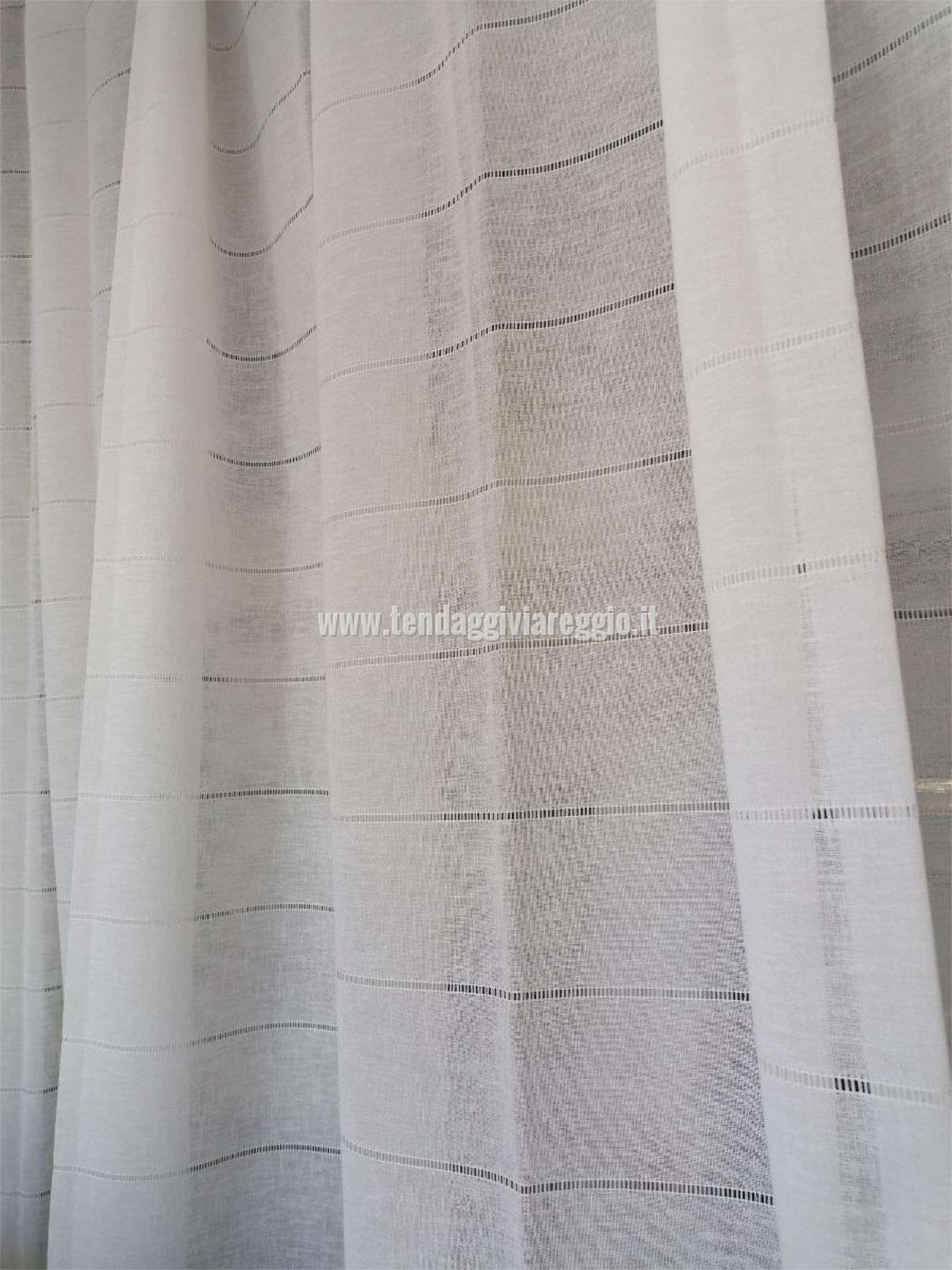 Tenda a metraggio modello ASYA SFILATURA ORIZZONTALE
