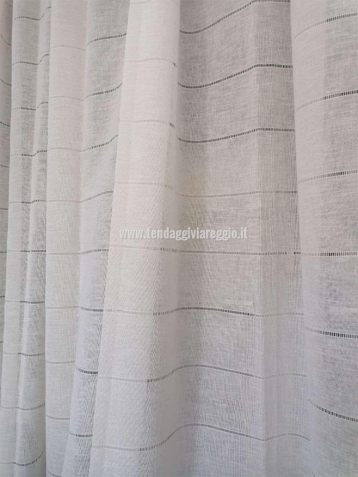 Tenda a metraggio modello ASYA SFILATURA ORIZZONTALE