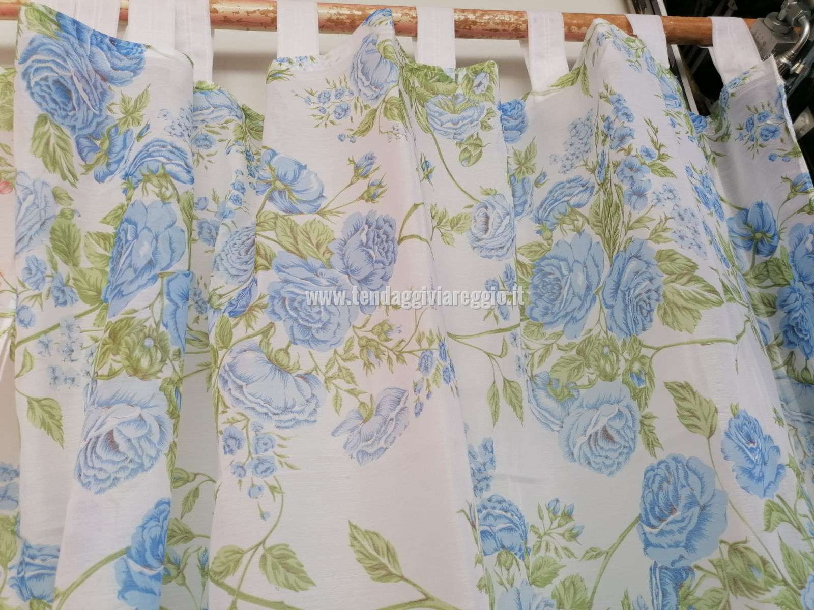Tenda confezionata SANDERSON con passanti per bastoni e fettuccia per scorritenda