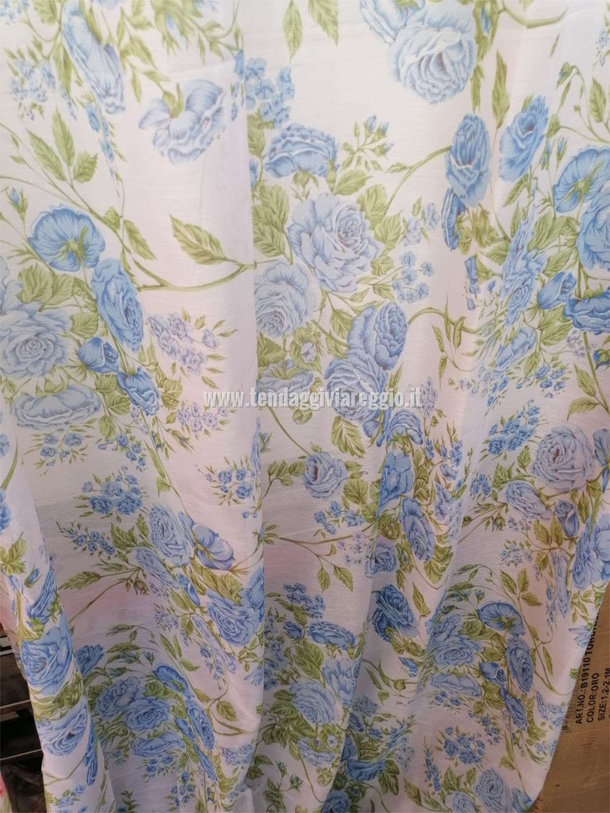 Tenda confezionata SANDERSON con passanti per bastoni e fettuccia per scorritenda