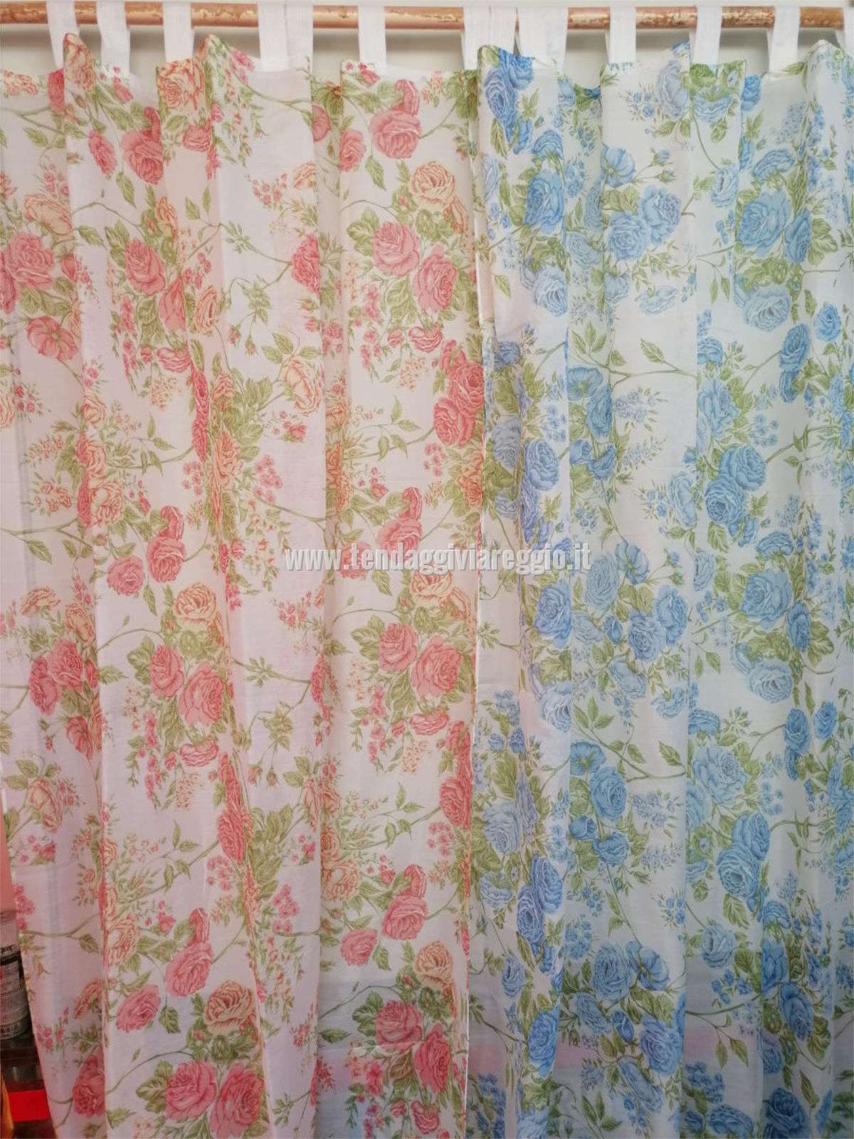 Tenda confezionata SANDERSON con passanti per bastoni e fettuccia per scorritenda