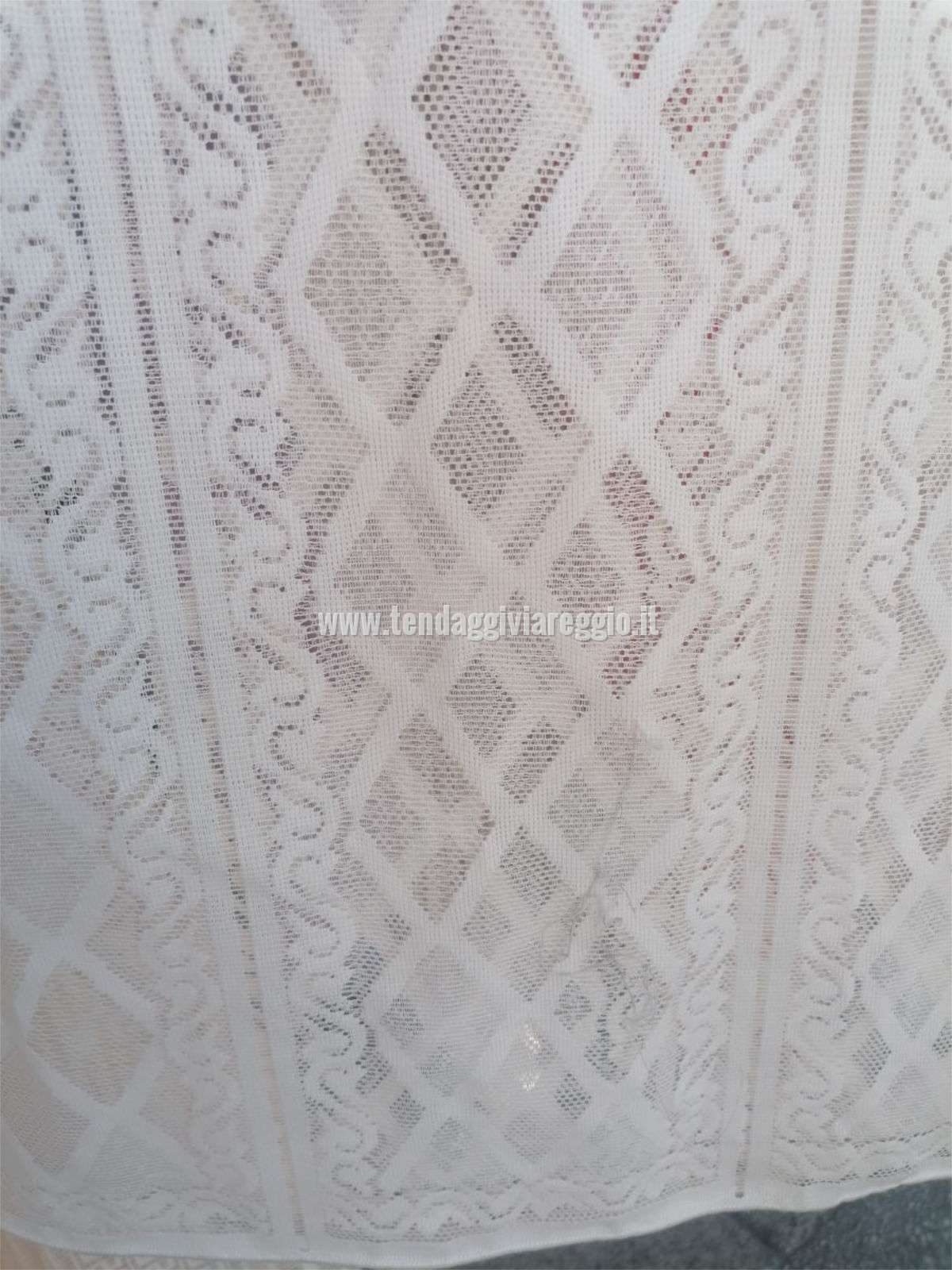 Tenda con pretaglio adatta anche come zanzariera NIDO D'APE